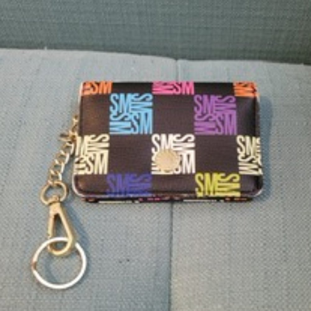 Small wallet with colorful SM with clip chain